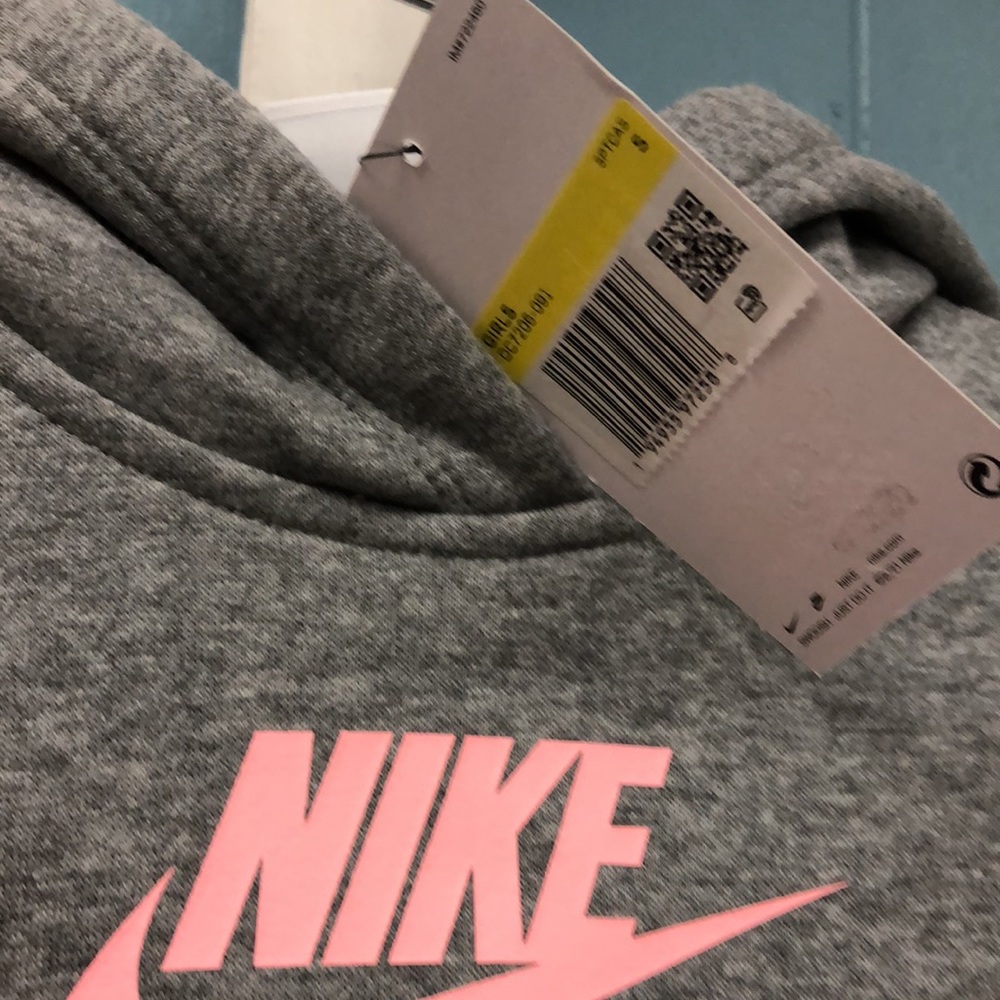 Nike Sportswear Club Fleece Pullover Hoodie size S Small Artic Punch gray pink‎ - Picture 3 of 6